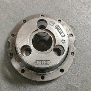 Nouveau porte-engrenage planétaire d'essieu 3557954M1 3557954R1 compatible avec Massey Ferguson 8210/7910/7810 pour les magasins de vente au détail et les ateliers de réparation de machines - Product Image 1