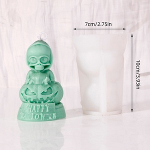 Moule en silicone fait main pour bougies, savons, chocolats, décorations de fête Halloween et Noël, motifs citrouille, fantôme, crâne de zombie 3D, pour un effet réaliste - Product Image 6