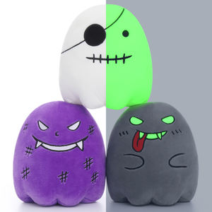 Haute qualité lueur dans le noir fantôme Pirate <span class=keywords><strong>emoji</strong></span> oreiller en peluche pour mystérieux Halloween chambre salon fête cadeaux décor - Product Image 1