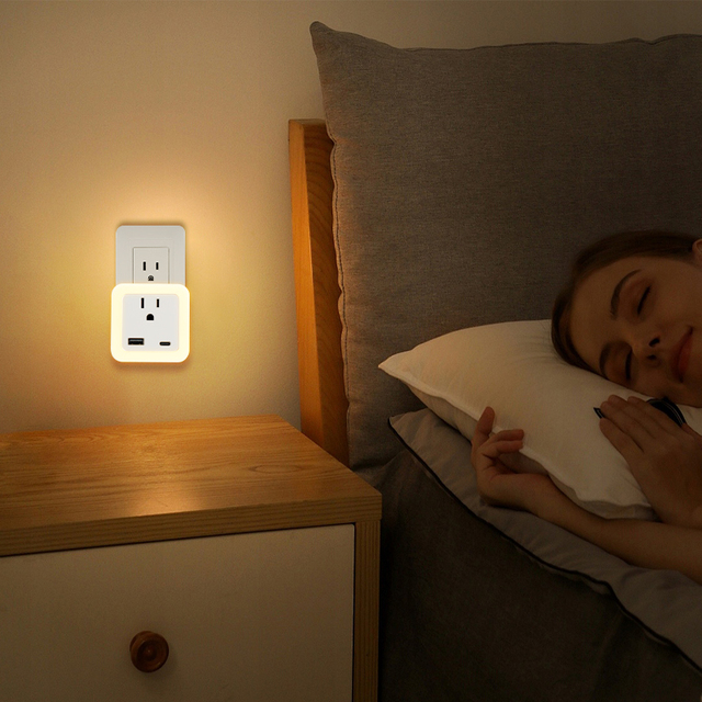 LED Night Light Lamp with Smart Sensor Dusk to Dawn Sensor EU/US Plug LED Induction Automatic Switch Lamp