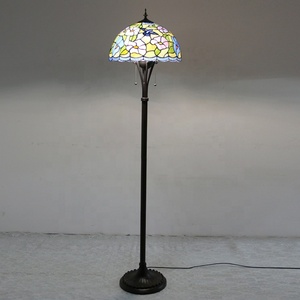 Lámpara de Pie Estilo Tiffany LongHuiJing con Pantalla de Vidrio con Diseño de Colibrí, Lámparas de Pie para Decoración del Hogar - Product Image 2