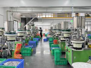 Accessoires de meubles en acier hydraulique charnière <span class=keywords><strong>amortisseur</strong></span> tampon armoire <span class=keywords><strong>placard</strong></span> fermeture douce petit <span class=keywords><strong>amortisseur</strong></span> tampon - Product Image 5