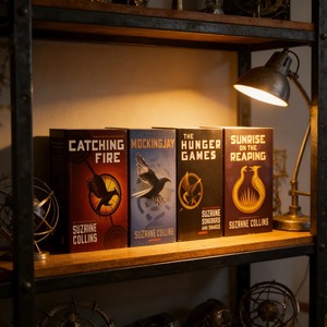 Les Jeux de la faim : Série complète de 5 livres de Suzanne Collins. Classiques de science-fiction dystopiques intemporels et définitifs - Product Image 4