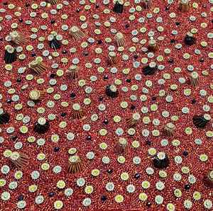 Tissu en maille délicat avec perles lourdes complexes et embellissements de fleurs Textile magnifique pour robes personnalisées d'Inde - Product Image 1