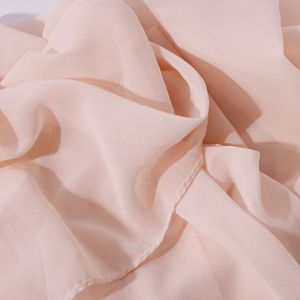 Ensemble de hijab instantané de luxe en mousseline de soie unie quatre saisons écharpe malaisienne avec bonnet de sous-foulard en jersey intérieur fabriqué en Chine - Product Image 3