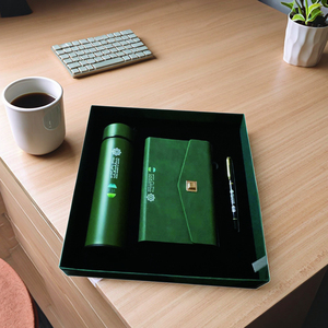 Bán Buôn Tùy Chỉnh Loại Màu Sắc Sáng Tạo PU Máy Tính Xách Tay Nam Châm Nút Cho Văn Phòng Du Lịch Kinh Doanh Cao Cấp Máy Tính Xách Tay Với Bộ Quà Tặng - Product Image 2