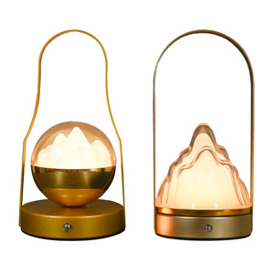 Veilleuse de table en acrylique en forme d'iceberg, décoration écologique de haute qualité, cadeau portable UIONEN 1743, Noël, fabrication sous vide - Product Image 4