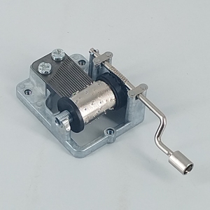 <span class=keywords><strong>Caja</strong></span> de música mecánica Yunsheng con sonido personalizado, <span class=keywords><strong>caja</strong></span> de música artesanal tradicional, movimiento de manivela manual de 18 notas - Product Image 5