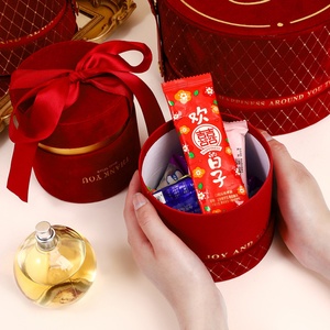 Hot Style High-end Round Hand-held <b>Wedding</b> Round Gift <b>Box</b> with Lid with Camellia Design Stamping Printing for <b>Wedding</b> Ceremony - Product Image 4