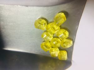 ห้องปฏิบัติการสร้างเพชรหยาบ hpht สําหรับเครื่องประดับสีขาวสีชมพูสีเหลืองเพชรสีฟ้าธรรมชาติราคาเพชรสี - Product Image 6