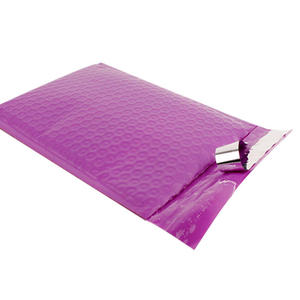 Tùy chỉnh màu tím Poly bong bóng bưu phẩm độn kim loại Holographic đệm phong bì với con dấu đóng cửa vận chuyển túi cho gửi thư - Product Image 6