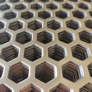 Zware Perforatiebeschermplaat - Veiligheidsbarrièreoplossing voor hoogwaardige omheiningen & machinebeschermingen - Product Image 4