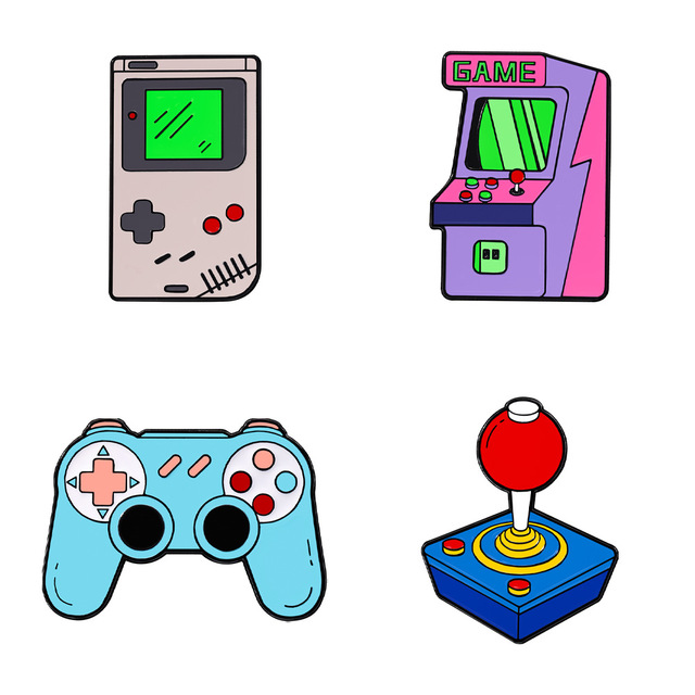 Wholesale Enamel Brooches Retro Game Console Pins Nostalgic Gaming Controller Lapel Badge for Bag Decor & Gamer Collectible Gift