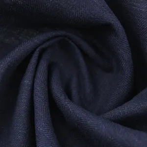 चीनी आपूर्तिकर्ता निर्माता कपड़े वस्त्र 100% सूती कपड़ा पोशाक के लिए इंडिगो यार्न रंगे हेरिंगबोन डेनिम फैब्रिक