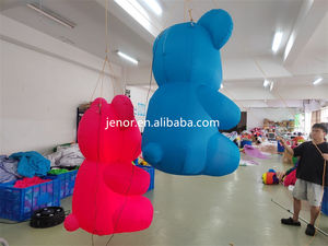 Appeso illuminazione a LED carino gonfiabile orso gommoso decorazione festa di natale colorato modello di orso gonfiabile - Product Image 4