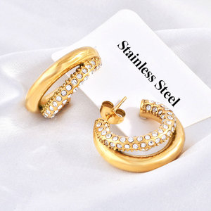 Boucles d'oreilles créoles de créateur CC en acier inoxydable 316L plaqué or PVD 14k 18k avec zircon, style vintage, vente en gros, personnalisées, pour femmes - Product Image 4