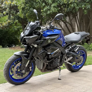 <span class=keywords><strong>Moto</strong></span> <span class=keywords><strong>Yamaha</strong></span> <span class=keywords><strong>MT</strong></span>-<span class=keywords><strong>10</strong></span> 1000cc CP4 à quatre cylindres en ligne, Hyper Naked, IMU, ABS, TCS, TFT, haute performance, <span class=keywords><strong>moto</strong></span> de rue - Product Image 3