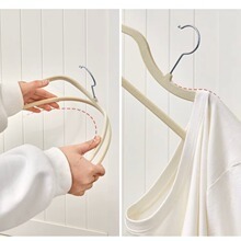 Cintre Minimaliste Ultra-Fin en ABS Antidérapant avec Crochet Chromé pour Armoire, Conception Durable à Niveau Unique, Écologique - Product Image 2