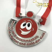 Vente en gros de mode de voiture de chef de cuisine de style personnalisé émail doux dur en alliage de zinc trophées prix médailles commerce avec chaîne en nickel