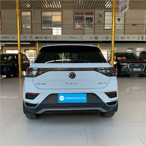 Volkswagen T-Roc SUV 2023 d'occasion, compact, automatique, 1.4T essence, traction avant, 5 places, conduite à gauche, idéal pour les escapades de fin de semaine - En stock - Product Image 3