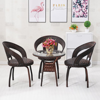 Ensemble de salle à manger trois pièces en osier, fauteuil pivotant moderne et minimaliste pour extérieur et table d'appoint de balcon pour patio/cour/chalet