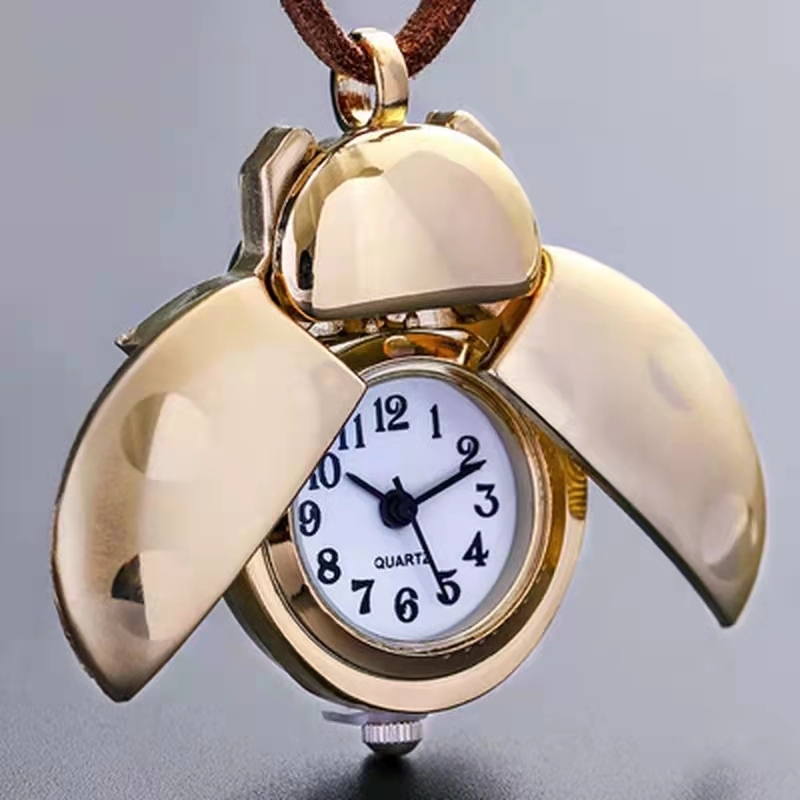Pendentif Montre Mécanique Coccinelle SONIKO – Modèle Super De Luxe, Occasion
