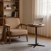 Table d'appoint ronde en bois de style scandinave pour canapé, bureau ou salon |   Idées de meubles compacts pour appartement studio : Table de chevet