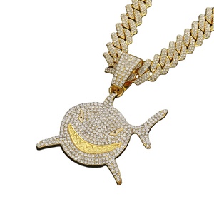 Pendentif Requin Surdimensionné Hop Punk Iced Out avec Chaîne Cubaine Entièrement Sertie de Strass CZ, Bijou Unisexe Rétro Tendance Urbaine - Product Image 1