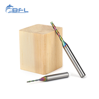 BFL Herramienta de corte por compresión con revestimiento de color de 2 flautas de carburo sólido Molino de extremo de desbaste de carburo para trabajo en madera