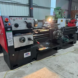 Tour à métaux lourd d'occasion Ca6250bx2m pour usinage de moteurs - Product Image 1