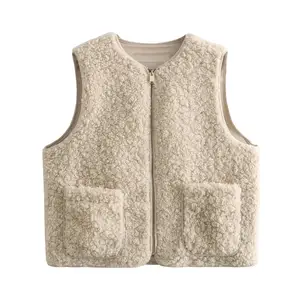 Pb & Za Vrouwen 2024 Nieuwe Lente Mode Faux Bont Effect Korte Vest Vintage Mouwloze Vrouwelijke Bovenkleding Chic Veste