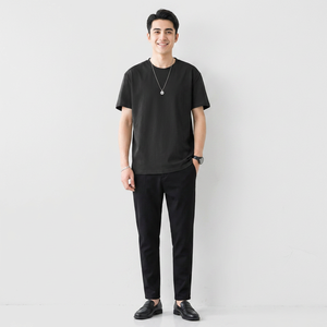 T-shirt en coton pour homme, col bateau, manches courtes, tissu léger et respirant pour tous les jours et les tenues de sport - Product Image 1