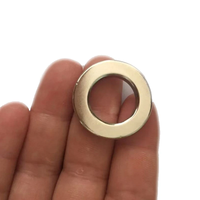 Aimant annulaire N38 de haute qualité, aimants Ndfeb ronds 30-15x2 disponibles pour les projets techniques