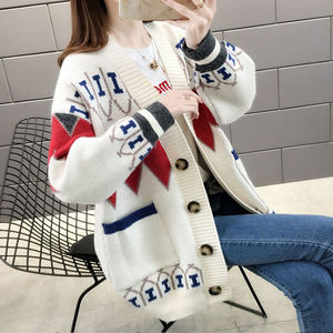 Vente directe usine : Cardigan en tricot jacquard pour <span class=keywords><strong>femme</strong></span>, printemps-automne, coupe ample oversize, polyvalent, style pull de Noël original - Product Image 2