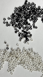 Perles en verre en vrac or rose et argent de 2,0 mm, 2,5 mm, 3,8 mm pour machine à broder – Vente en gros - Product Image 3