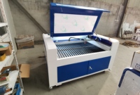 Machine de découpe et de gravure laser CO2 à tube de verre 1390 120W 150W 200W CNC pour lunettes, bijoux et composants de précision