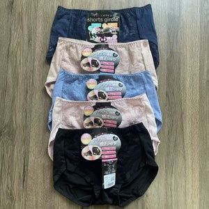 Venta al por mayor de <span class=keywords><strong>ropa</strong></span> <span class=keywords><strong>interior</strong></span> de las mujeres Niñas <span class=keywords><strong>Ropa</strong></span> <span class=keywords><strong>interior</strong></span> <span class=keywords><strong>ajustada</strong></span> Slips Calzoncillos Francés de corte alto Bragas de las mujeres - Product Image 3