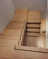 Escalier flottant d'intérieur standard australien pour le plancher de balustrade en verre de grenier de villa Escalier en cascade avec le matériel en bois