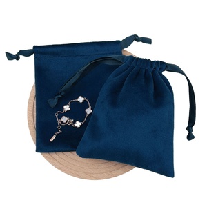 Pochette à bijoux en velours épais bleu foncé avec cordon de serrage, sac cadeau en velours doux de luxe pour collier, bracelet, emballage, logo personnalisé accepté - Product Image 1