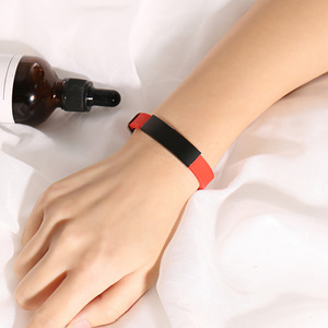<span class=keywords><strong>Bracelet</strong></span> personnalisé en caoutchouc Silicone <span class=keywords><strong>avec</strong></span> nom réglable pour enfants, femmes, hommes et garçons - Product Image 3