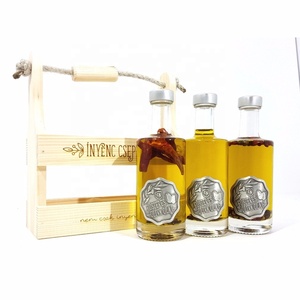 Caja de perfume de tallado de Hungría, logotipo personalizado, etiqueta de vino de metal - Product Image 3