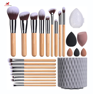 Ensemble de 25 pinceaux de maquillage personnalisés avec pinceau correcteur et pinceau eyeliner, poils synthétiques et manche en bois, respectueux de la peau, coffret cadeau - Product Image 2
