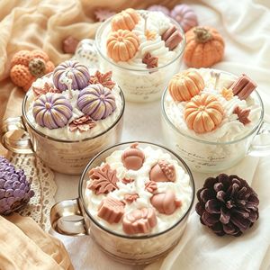 Bougie parfumée en verre en forme de citrouille d'automne, bougie décorative en cire de soja avec crème fouettée pour la décoration de table de Thanksgiving - Product Image 3