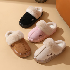 Pantoufles d'hiver de luxe pour femmes, chaudes, doublées de fourrure, mules d'intérieur et d'extérieur, confortables, en suède pelucheux, faible MOQ, vente en gros directe usine - Product Image 2