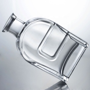 La Aduana Vende Al Por Mayor Una Botella De Vidrio Transparente De <span class=keywords><strong>Ron</strong></span> Tequila De 500 ml 700 ml 750 ml Con Corcho - Product Image 4