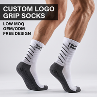 Chaussettes de football antidérapantes en coton respirant avec logo personnalisé et grip en silicone, faible MOQ, chaussettes mi-mollet pour hommes