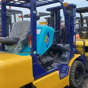 Montacargas Diésel Komatsu FD30 de 3t de Segunda Mano, Mástil de Tres Etapas, Longitud de Horquilla de 3254mm, Gran Oferta, Excelente Estado de Funcionamiento, Precio Económico - Product Image 1