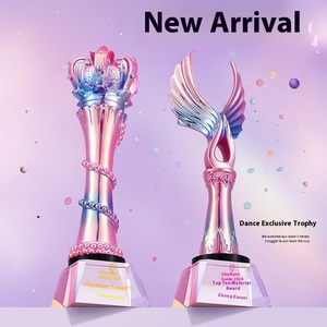 Trofeo de equipo de cristal de resina Rosa personalizado para competición infantil Campeón de baile Medallas de premio Placas Opciones coloridas - Product Image 4