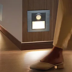 2024 nuova luce intelligente del sensore in alluminio spazzolato per le luci a gradini a led del corridoio interno dell'hotel