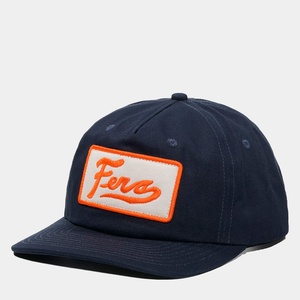 Gorra de 5 Paneles con Visera Ligeramente Curvada, Sin Estructura, Cierre a Presión, Color Oscuro, Parche Bordado de Algodón, Logotipo Personalizado OEM - Product Image 4